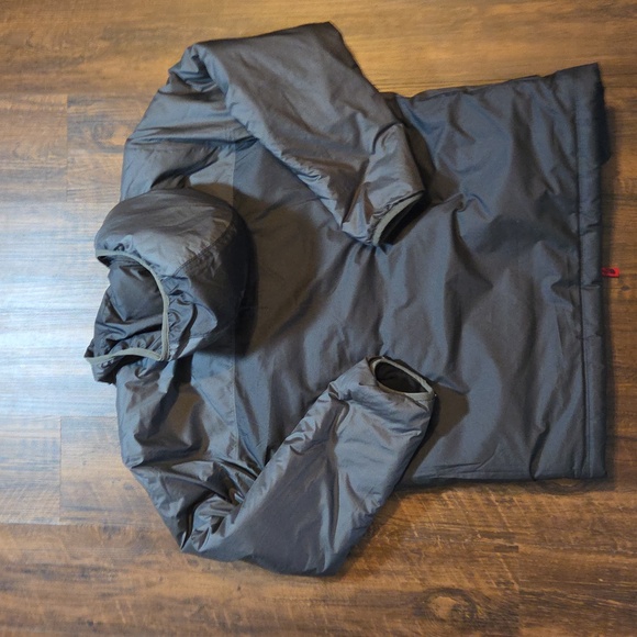 The North Face Black Hooded Coat Reversible Size Boy 14/16 L - Picture 3 of 7